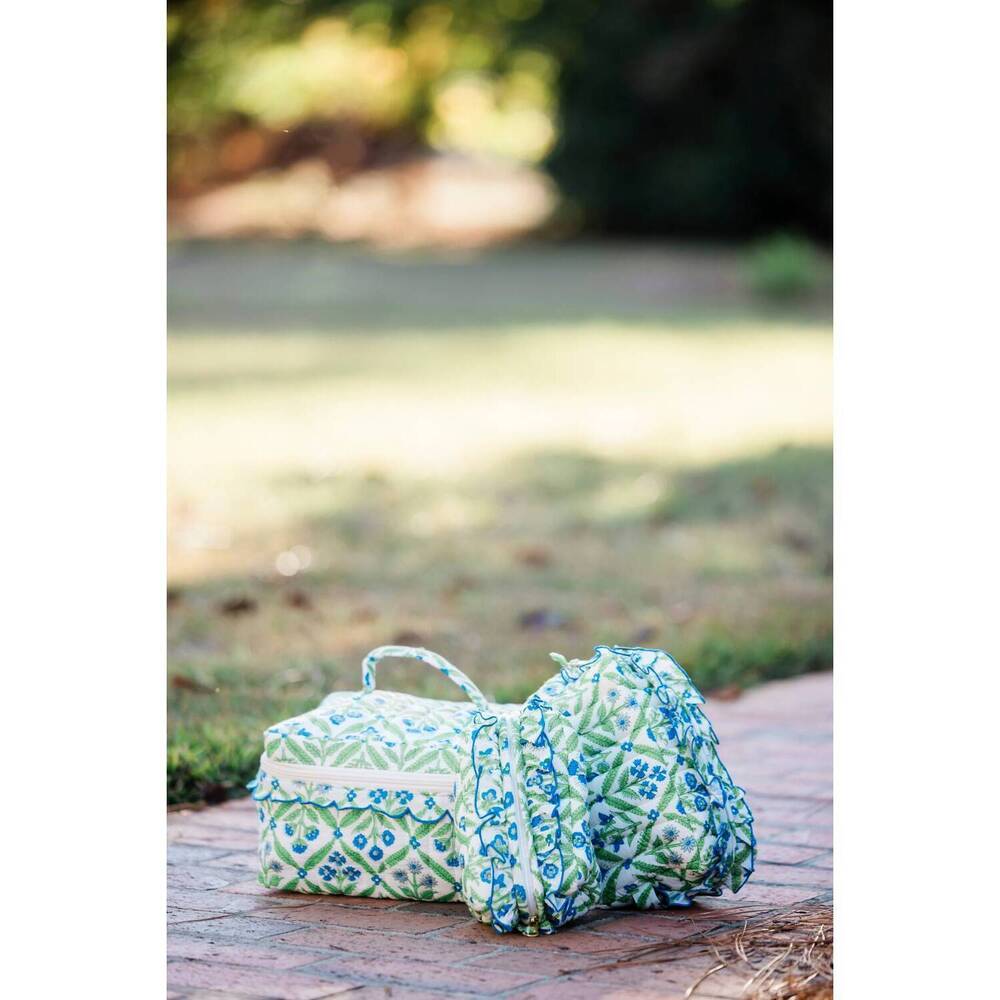 NEW HEART OF GRACE women's cosmetic bag set in jardin bleu